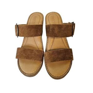Born Emily womens wedge sandals, tan suede. Size 7. NWT.